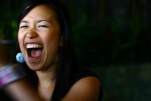 La risa provoca el mismo efecto que el ejercicio físico moderado