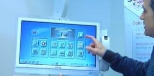 Desarrollan una pantalla táctil para llevar el ocio a los enfermos en hospitales