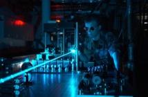 Científicos crean una nueva forma de materia con moléculas de luz