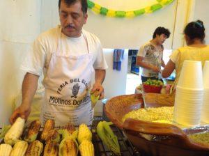 El maíz, principal cultivo de México y base de su dieta, se enfrenta a amenazas como su sustitución por siembras de plantas de estupefacientes. Crédito: Emilio Godoy/IPS