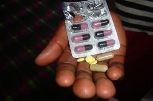 Las huelgas en el sector de la salud y la escasez de medicamentos afectan la prevención del VIH en Kenia. Crédito: Miriam Gathigah/IPS