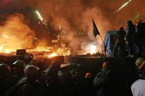 Kiev en llamas el martes 18 por la noche. Crédito: Natalia Kravchuk/IPS.