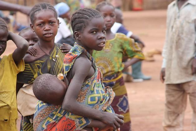 Desde que los rebeldes Séléka tomaron el poder en República Centroafricana en marzo de 2013, unas 200.000 personas fueron desplazadas por el conflicto. Crédito: EU/ECHO/M.Morzaria/cc by 2.0