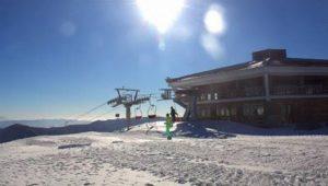 Un nuevo centro de esquí inaugurado el año pasado en Corea del Norte atrae a muchos turistas. Crédito: Koryo Tours, Beijing.