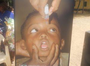 Póster para promover la vacunación contra el rotavirus en Camerún. Crédito: Monde Kingsley Nfor/IPS.