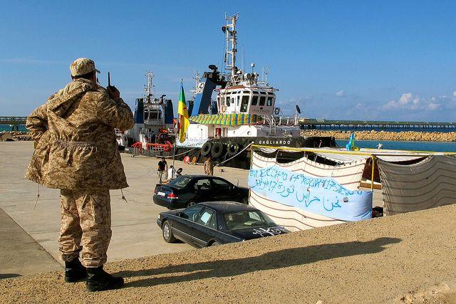 Bereberes libios cierran el grifo de petróleo