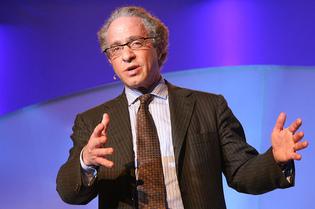 Ray Kurzweil: el genoma puede representarse por 50 millones de bits