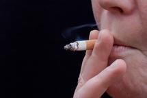 Las imágenes impactantes de las cajetillas no afectan a los fumadores