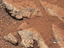 Una corriente de agua recorrió con fuerza Marte, revela Curiosity