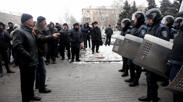 Ucrania también se quiebra en Donetsk