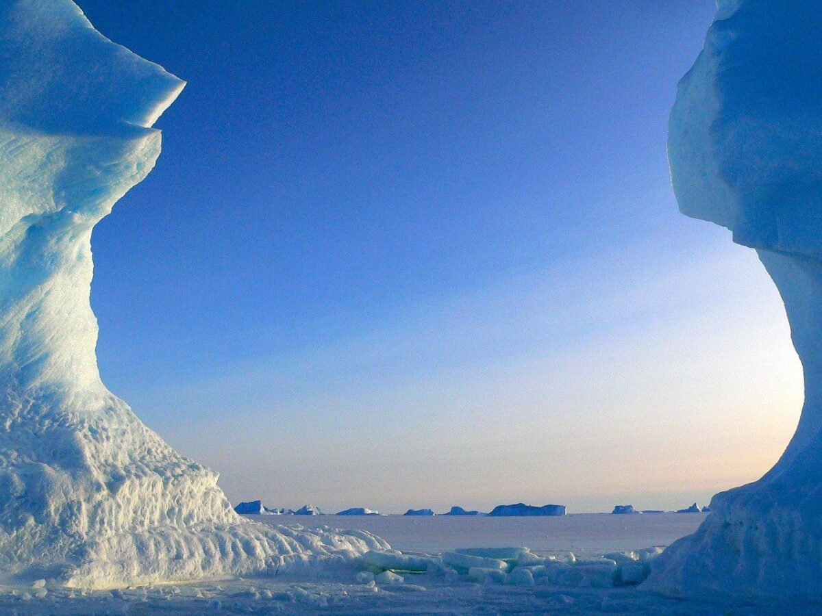 La corteza terrestre contiene más agua que los glaciares, Groenlandia y la Antártida juntos